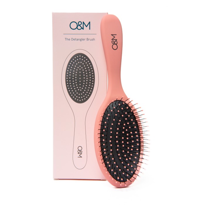 O&M Original Mineral The Detangler Brush