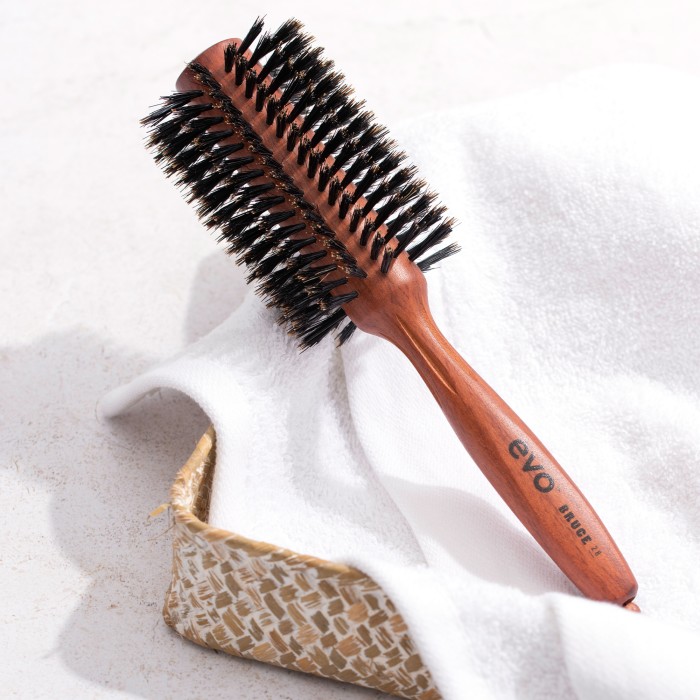 Evo Bruce 28 Natural Bristle Radial Brush