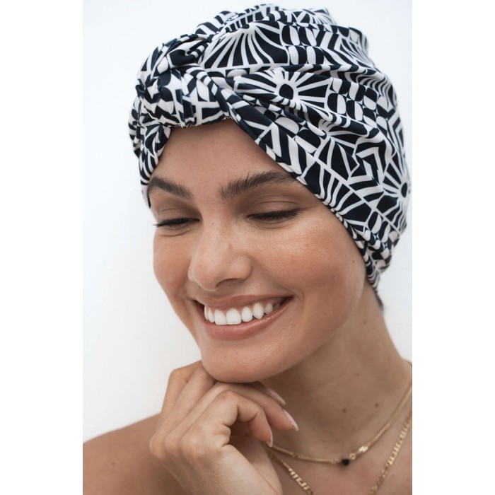 Louvelle Dahlia Shower Cap in Mono Mediterranean